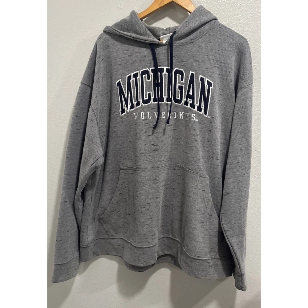 Men's Champion Michigan Wolverines Gray Pullover Embroidered Hoodie Size 2XL